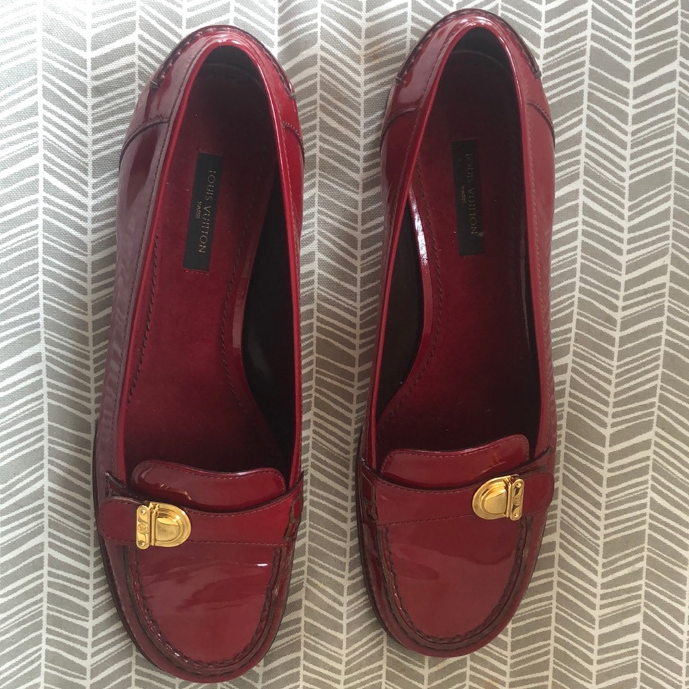 Louis Vuitton loafers size 39